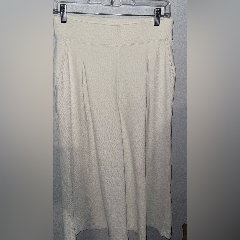 Lululemon Athletica‎ Cream Wide-Leg Pants